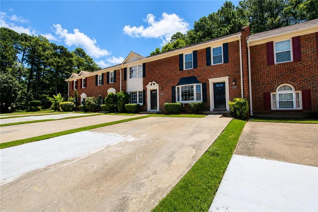 5584 Executive Way Norcross, GA 30071 - Photo 2 of 30