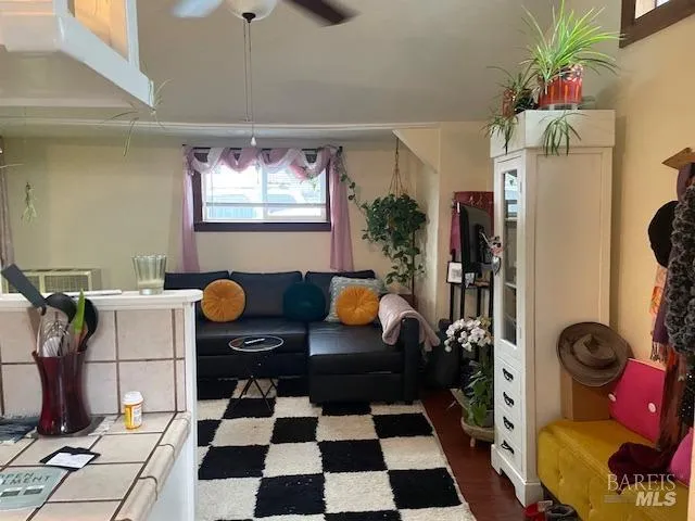 $1,195,000 | 505 Petaluma Boulevard North, Petaluma, CA 94952