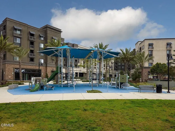 $785,000 | 2800 Wagon Wheel Road, Unit 304, Oxnard, CA 93036