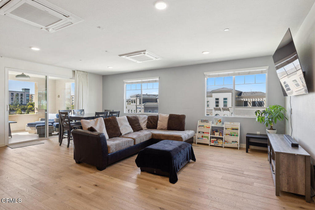 2800 Wagon Wheel Road, Unit 304 Oxnard, CA 93036 - Photo 8 of 28