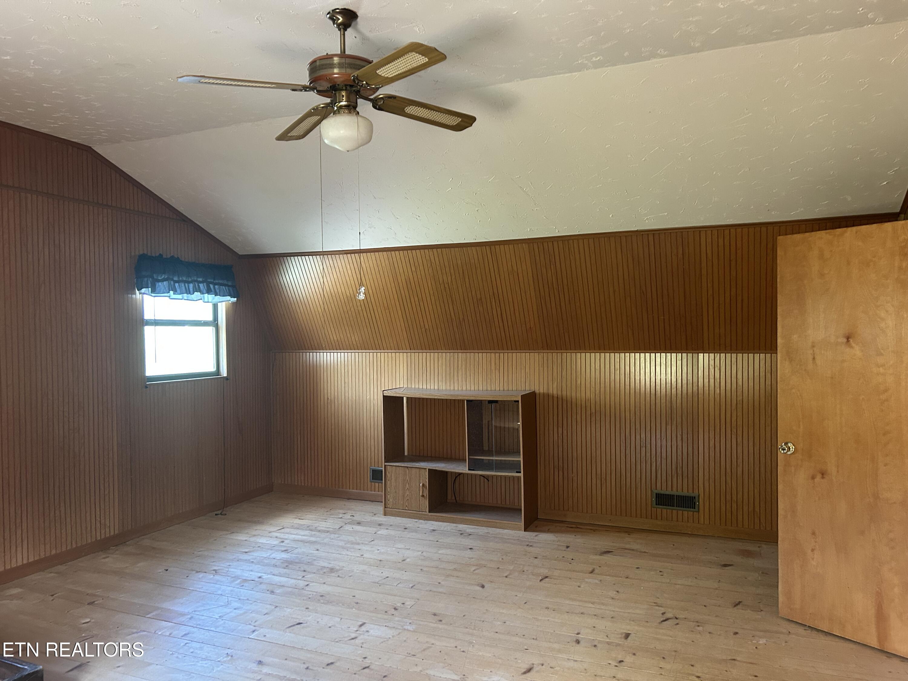 1325 Groseclose Road New Market, TN 37820 - Photo 22 of 30 IMG_4936