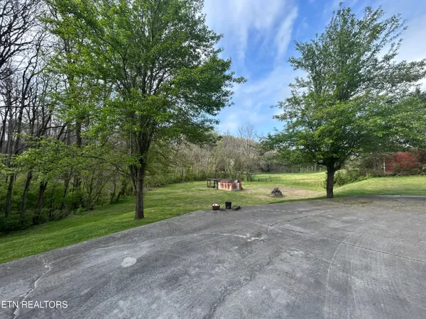 $374,900 | 1325 Groseclose Road, New Market, TN 37820