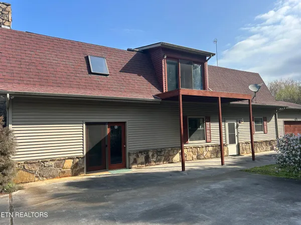 $374,900 | 1325 Groseclose Road, New Market, TN 37820