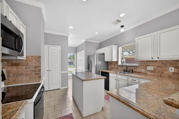 $339,900 | 6307 Coldstream Drive, Pasadena, TX 77505