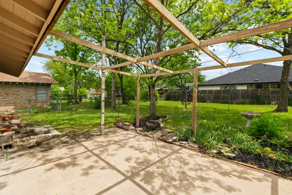 $425,000 | 8301 Polar Drive, Austin, TX 78757