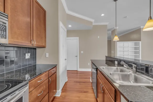 $369,900 | 129 Walnut Street, Unit 119, Chattanooga, TN 37403