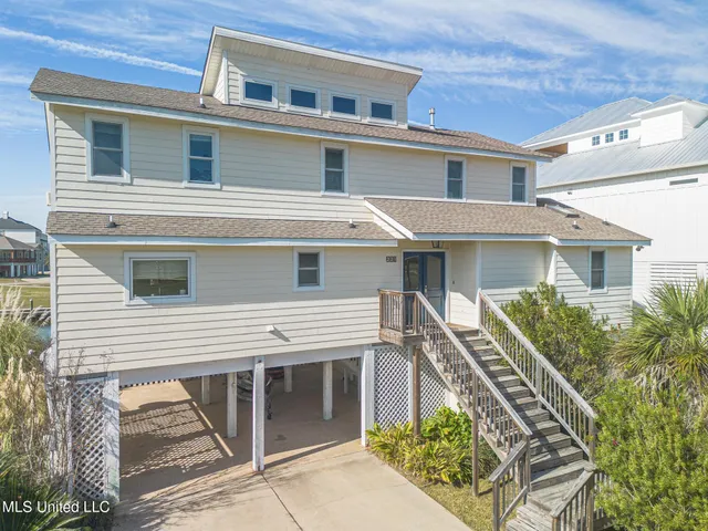 $575,000 | 231 Fairway Drive, Pass Christian, MS 39571