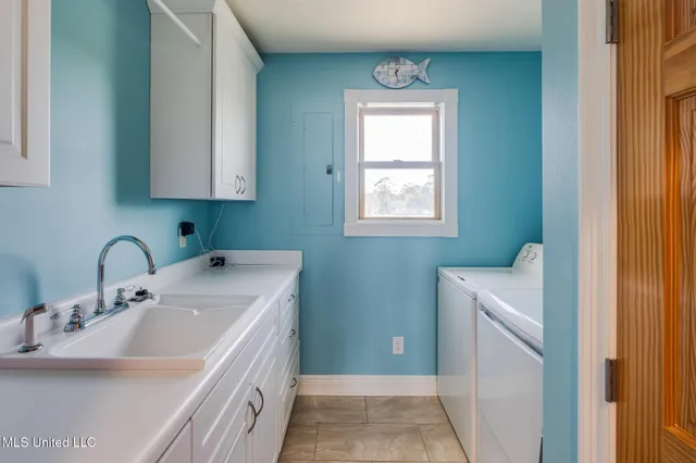 $575,000 | 231 Fairway Drive, Pass Christian, MS 39571