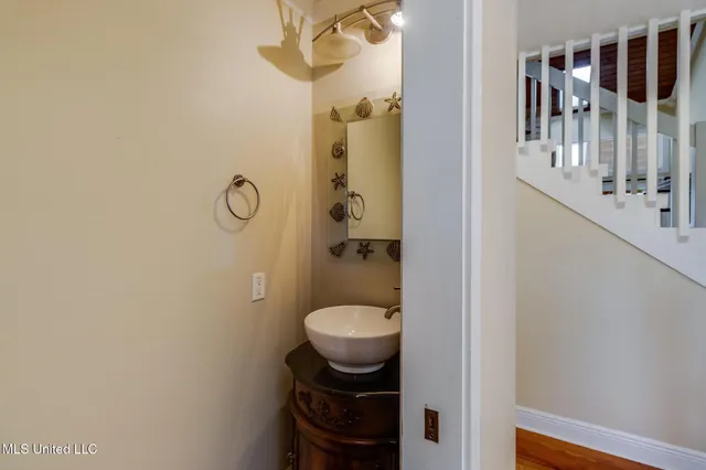 $575,000 | 231 Fairway Drive, Pass Christian, MS 39571