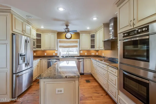 $575,000 | 231 Fairway Drive, Pass Christian, MS 39571