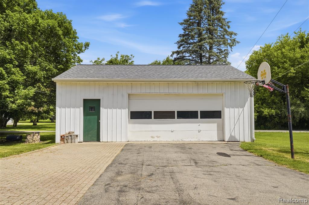 3843 Hooker Road Pinckney, MI 48169 - Photo 27 of 36