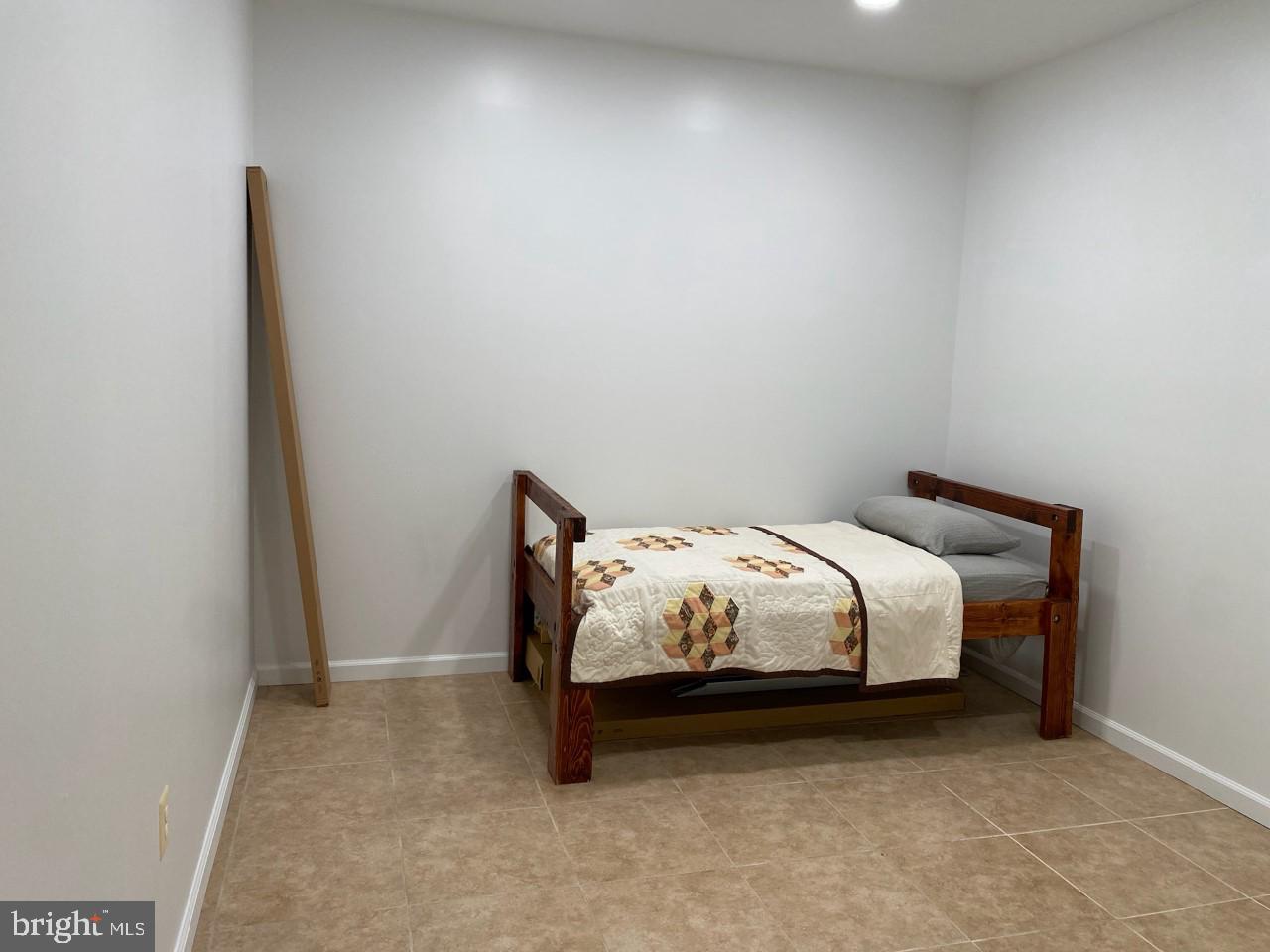 6402 Hickory Bend Road Brandywine, MD 20613 - Photo 38 of 50 AU PAIR BEDROOM