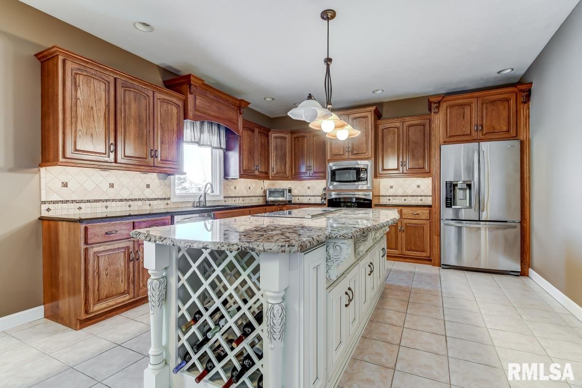 4501 Innisbrook Drive Springfield, IL 62711 - Photo 12 of 50