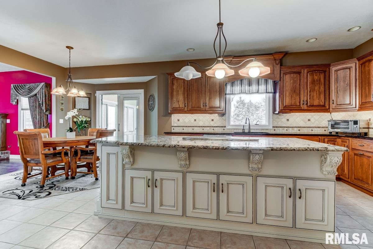 4501 Innisbrook Drive Springfield, IL 62711 - Photo 13 of 50