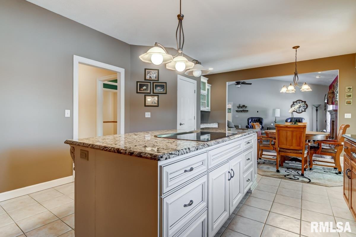 4501 Innisbrook Drive Springfield, IL 62711 - Photo 14 of 50