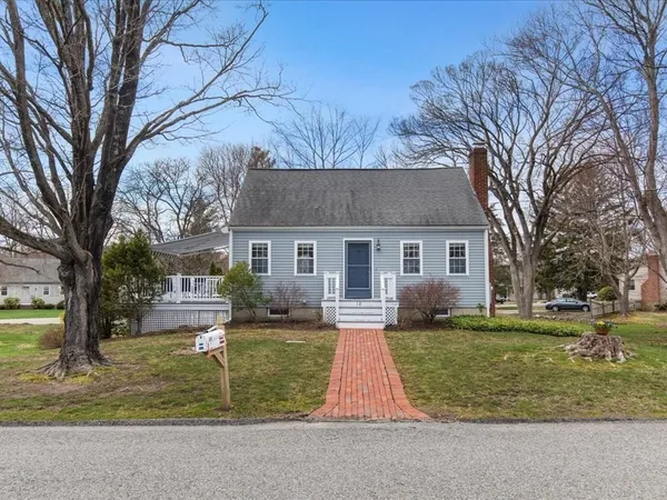 $825,000 | 18 Hillside Road, Scituate, MA 02066