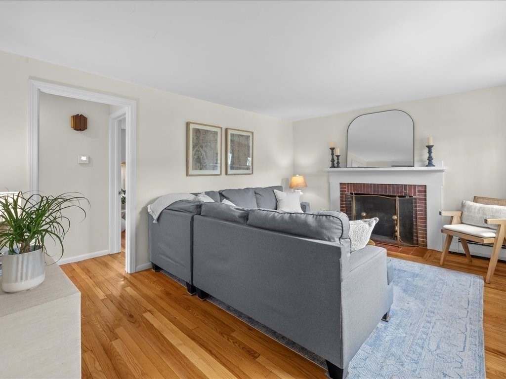 18 Hillside Road Scituate, MA 02066 - Photo 11 of 36