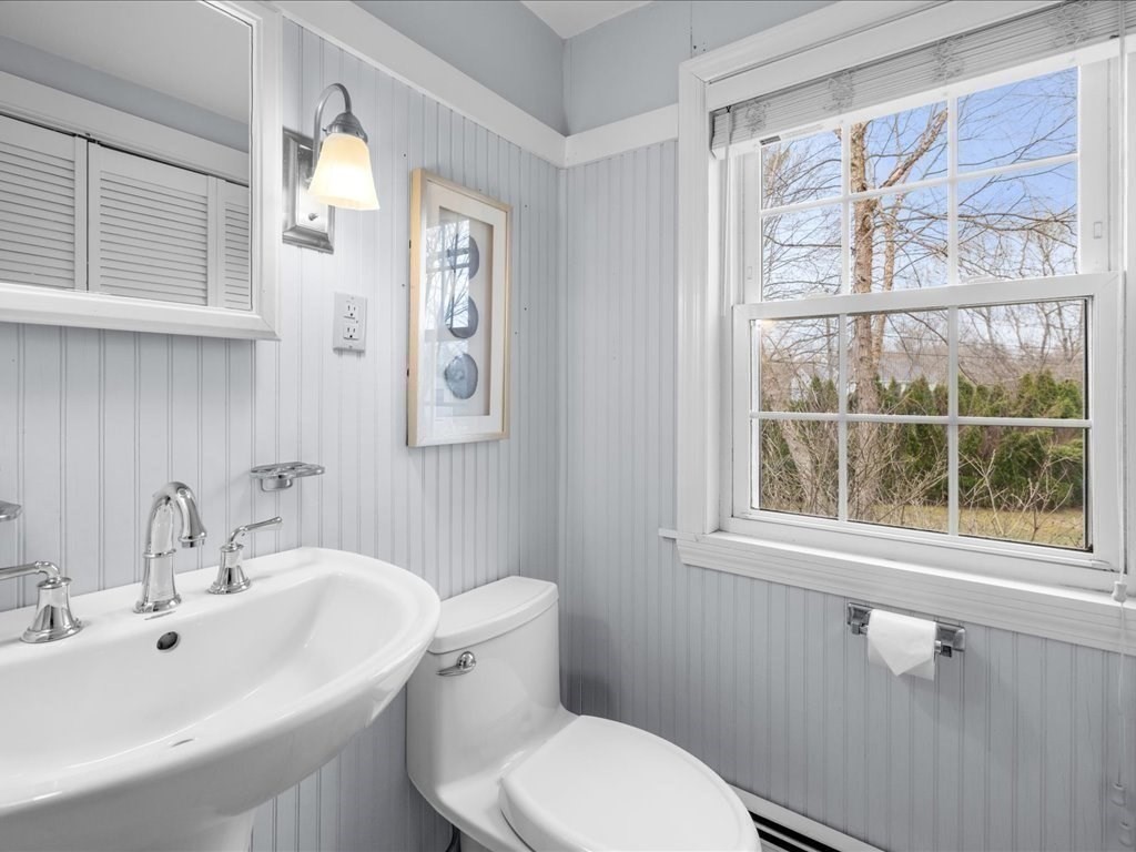 18 Hillside Road Scituate, MA 02066 - Photo 18 of 36