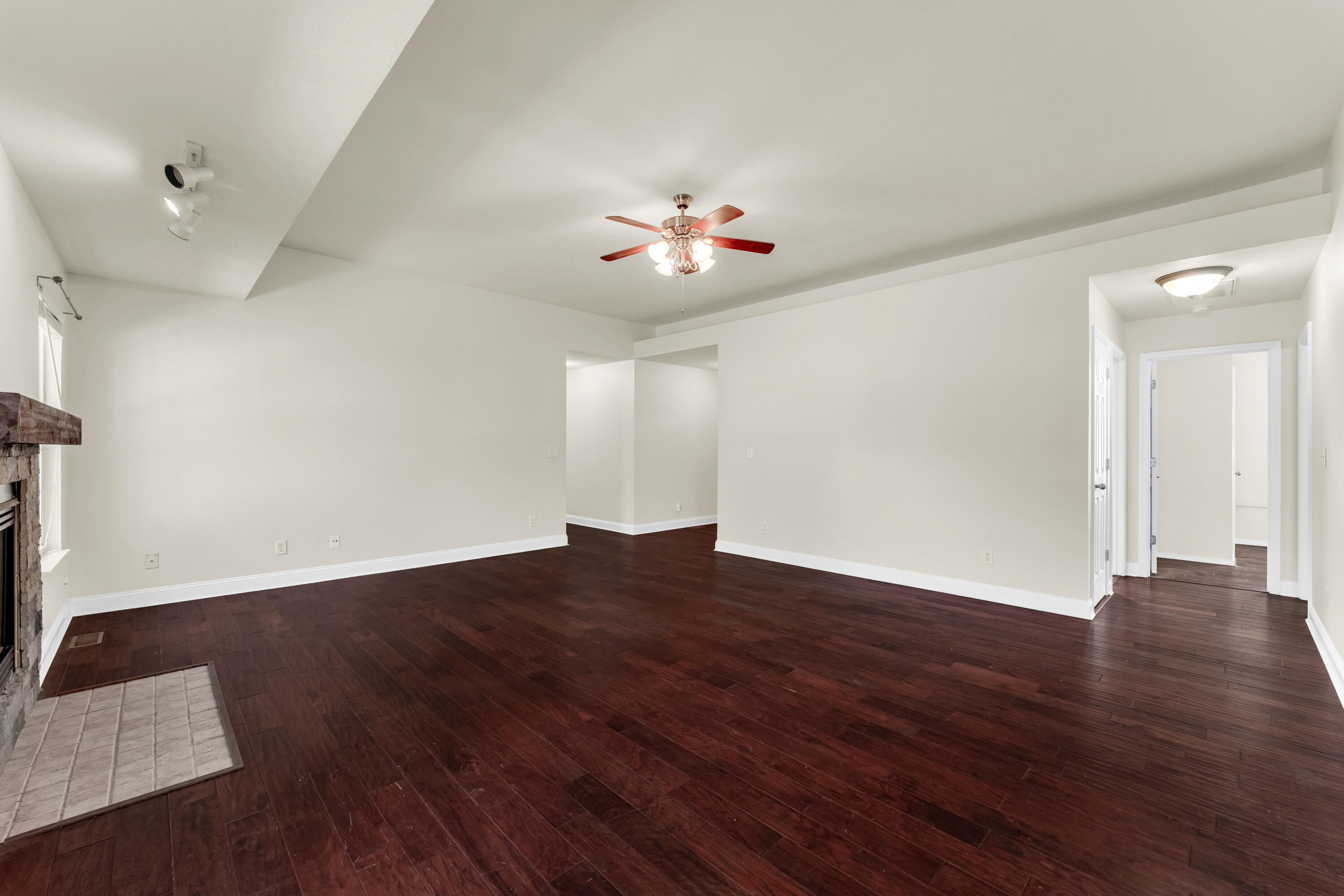 1345 West Dunrobin Castle Road Nixa, MO 65714 - Photo 13 of 40 13