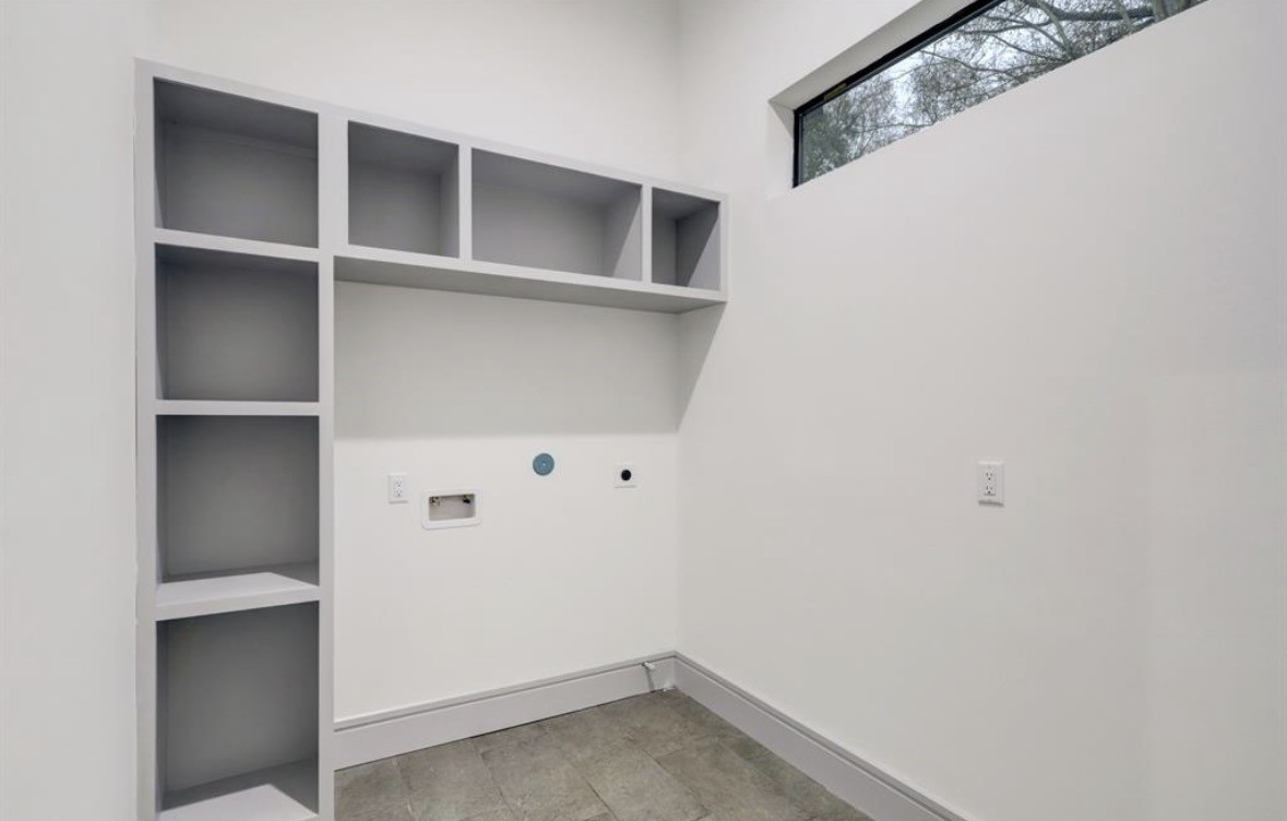 1709 Reverse Street Houston, TX 77055 - Photo 13 of 29 a small space with a closet