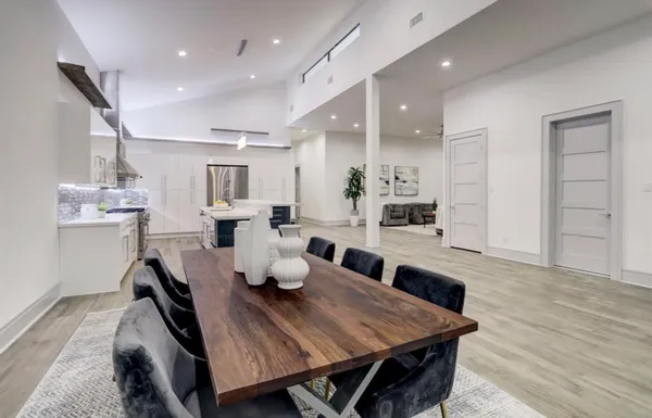 $1,111,000 | 1709 Reverse Street, Houston, TX 77055