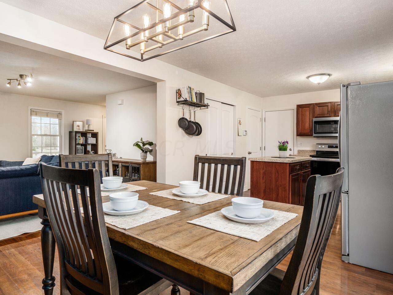 5372 Winters Run Road Dublin, OH 43016 - Photo 10 of 27 Eating Space