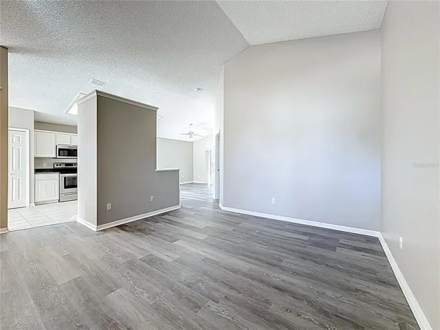 $2,300 | 13642 Emeraldview Drive, Orlando, FL 32828