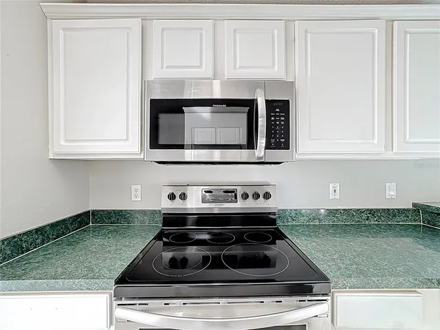 $2,300 | 13642 Emeraldview Drive, Orlando, FL 32828