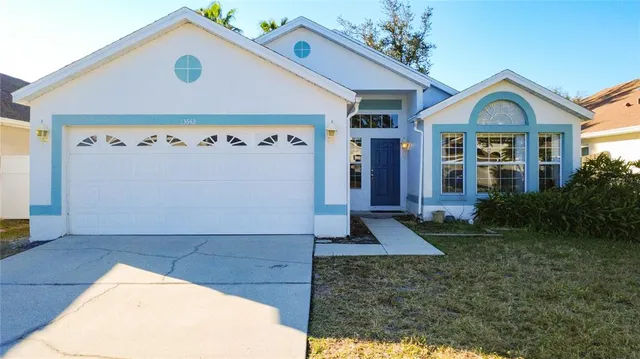 $2,300 | 13642 Emeraldview Drive, Orlando, FL 32828