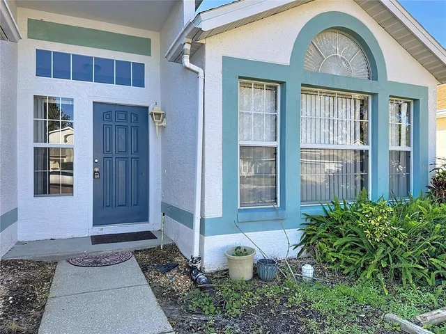 $2,300 | 13642 Emeraldview Drive, Orlando, FL 32828