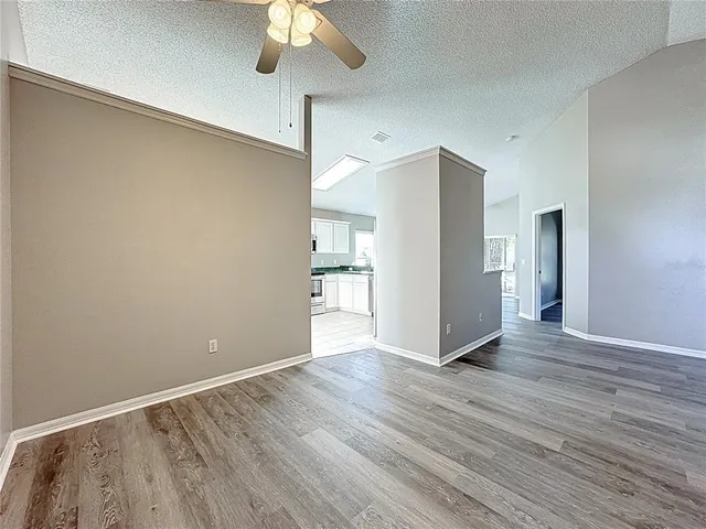 $2,300 | 13642 Emeraldview Drive, Orlando, FL 32828