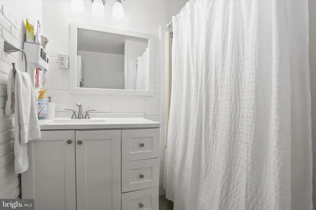 $179,900 | 23 North Albemarle Street, York, PA 17403