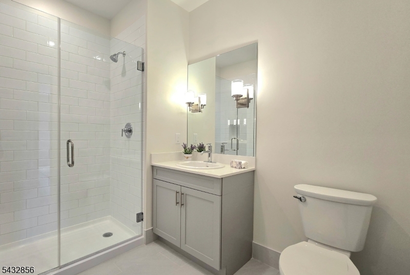 135 Fairfield Road, Unit 307 Fairfield, NJ 07004 - Photo 8 of 9
