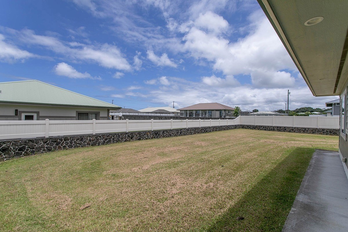 3047 Lou Street Hilo, HI 96720 - Photo 5 of 30 a view of a swimming pool and an outdoor seating