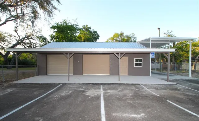 $699,000 | 114 West Myers Boulevard, Mascotte, FL 34753