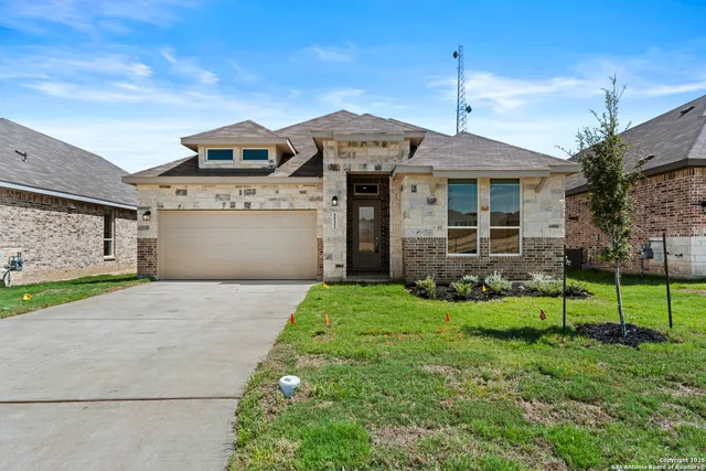$379,990 | 5532 Paschal Park, New Braunfels, TX 78132