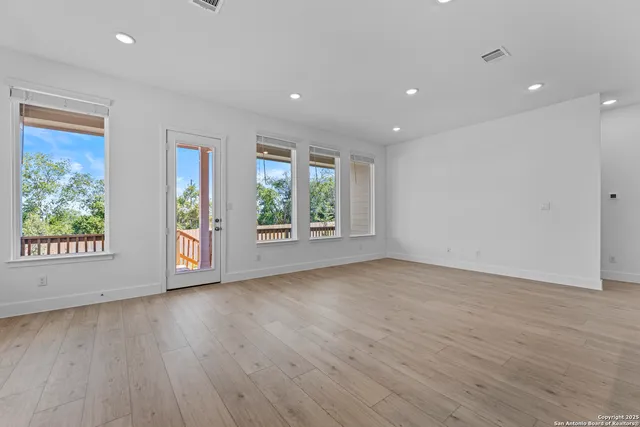 $379,990 | 5532 Paschal Park, New Braunfels, TX 78132