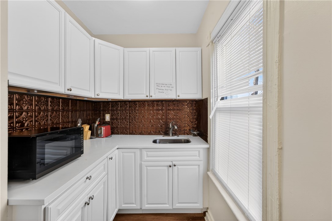 139 Early Street Providence, RI 02907 - Photo 3 of 12