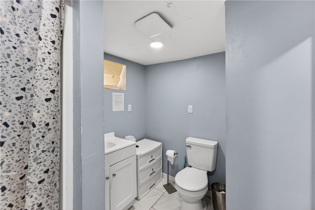 139 Early Street Providence, RI 02907 - Photo 7 of 12