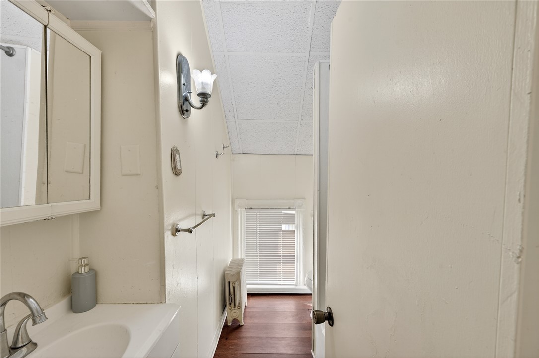 139 Early Street Providence, RI 02907 - Photo 10 of 12