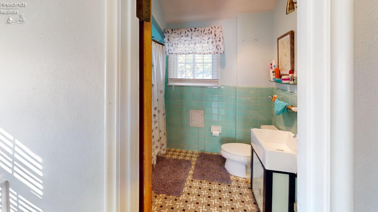 2927 Sherbrooke Road Toledo, OH 43606 - Photo 15 of 25 Gallery Image 15