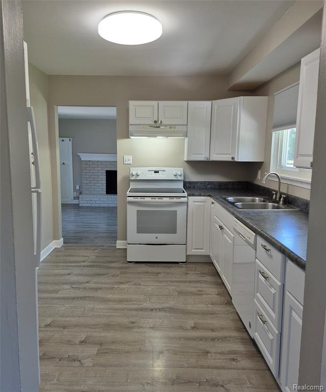 5364 Drayton Road Clarkston, MI 48346 - Photo 4 of 19