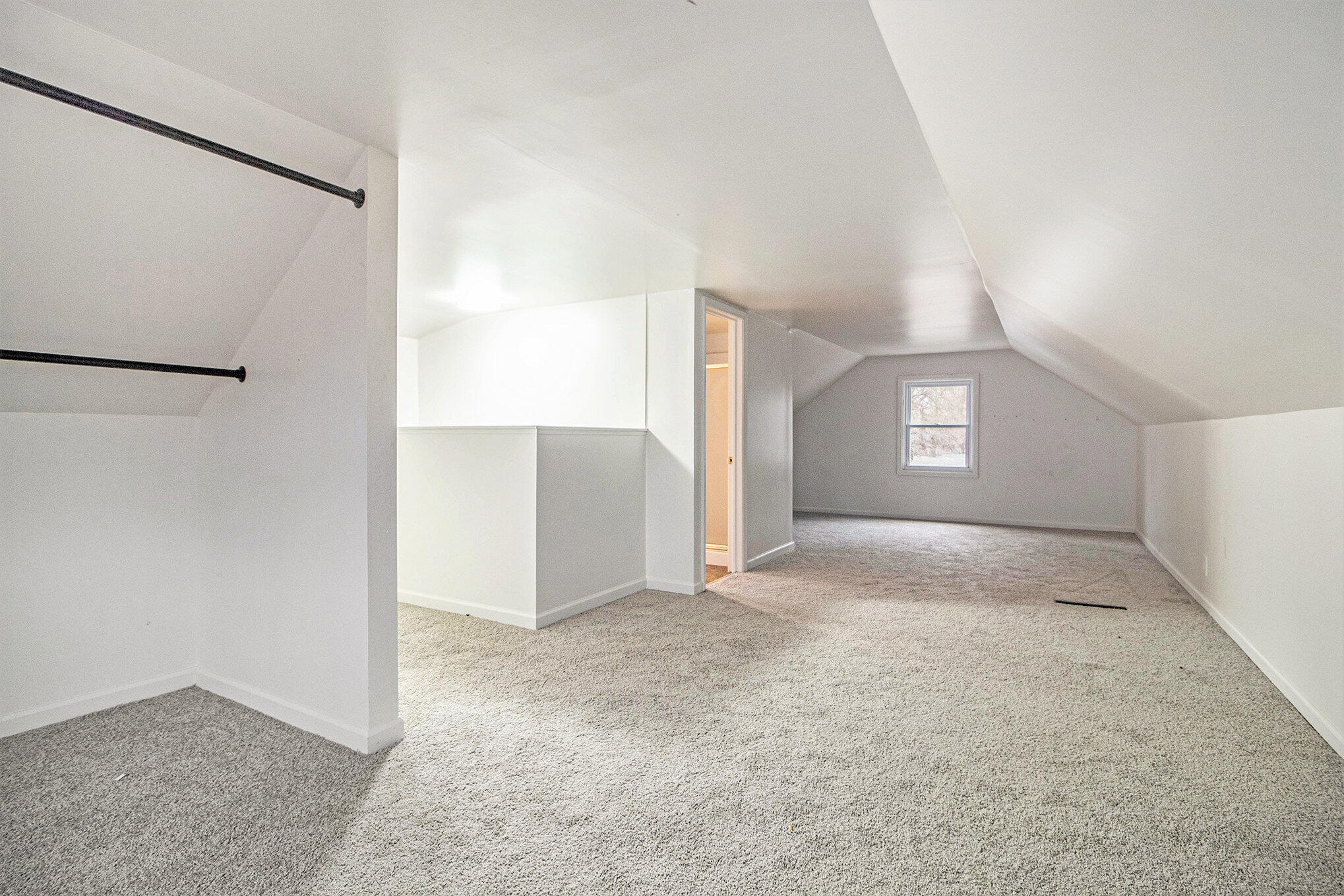 15310 Beech Daly Road Taylor, MI 48180 - Photo 12 of 17 011_file_841