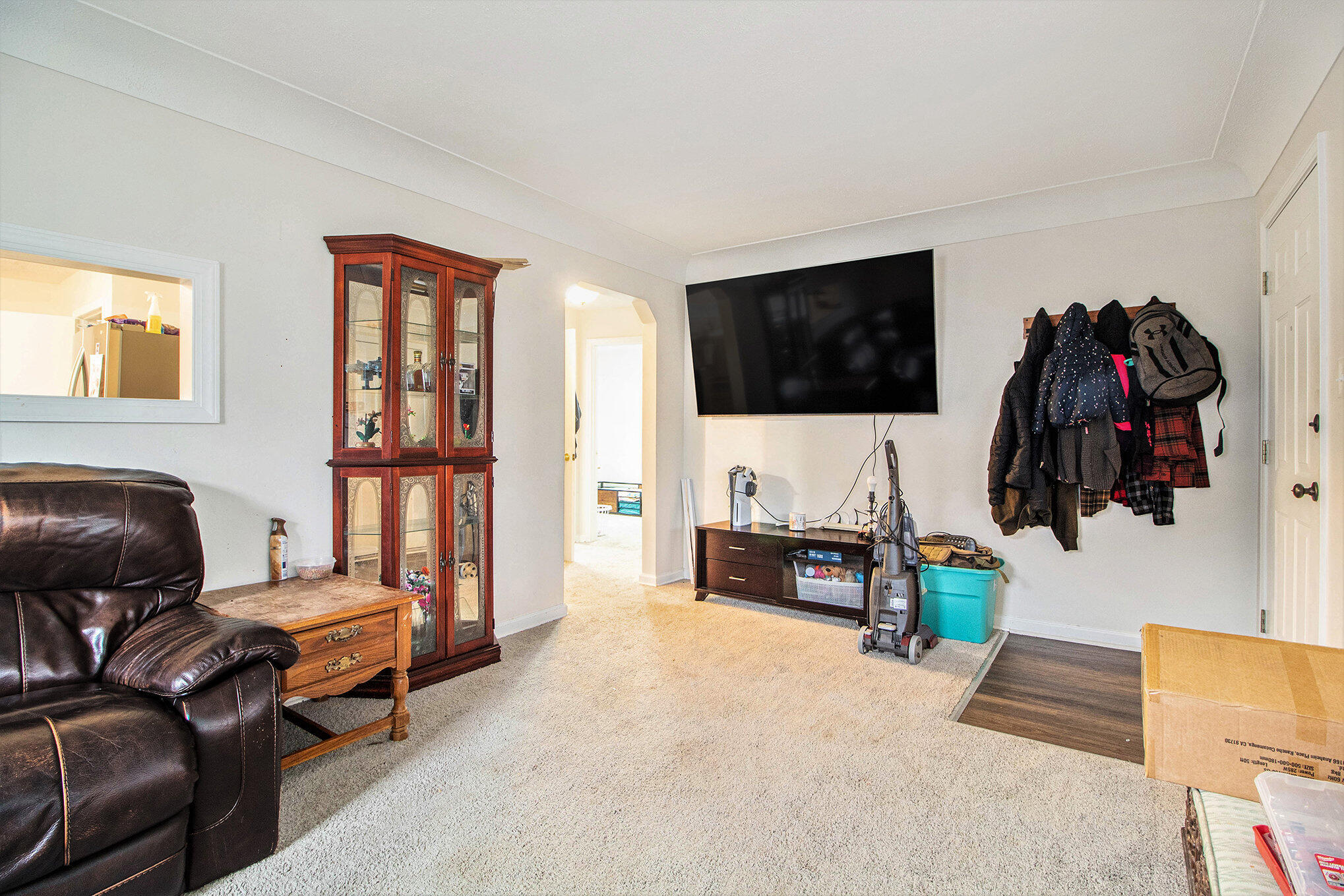 15310 Beech Daly Road Taylor, MI 48180 - Photo 5 of 17 004_file_479