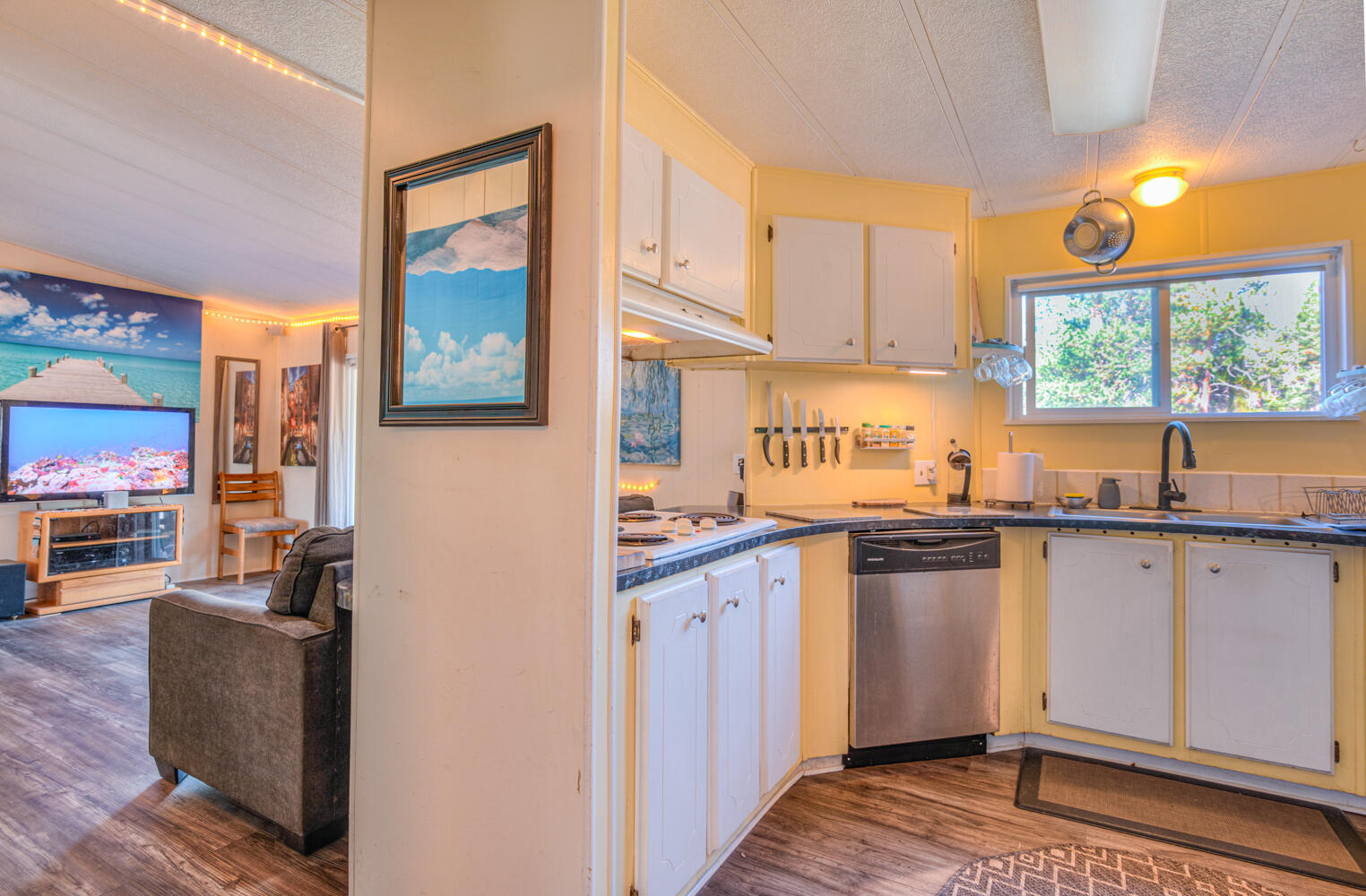 55877 Blue Eagle Road Bend, OR 97707 - Photo 13 of 41 55877 Blue Eagle Rd., Bend, OR - 27