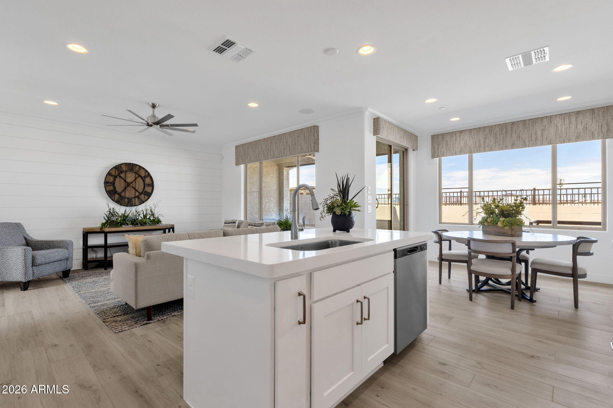 3525 East Roland Street Mesa, AZ 85213 - Photo 14 of 41 21-web-or-mls-