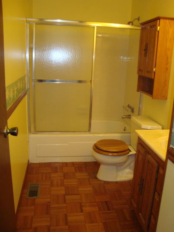 3000 Artfield Street Lower Burrell, PA 15068 - Photo 15 of 18 Full Bath