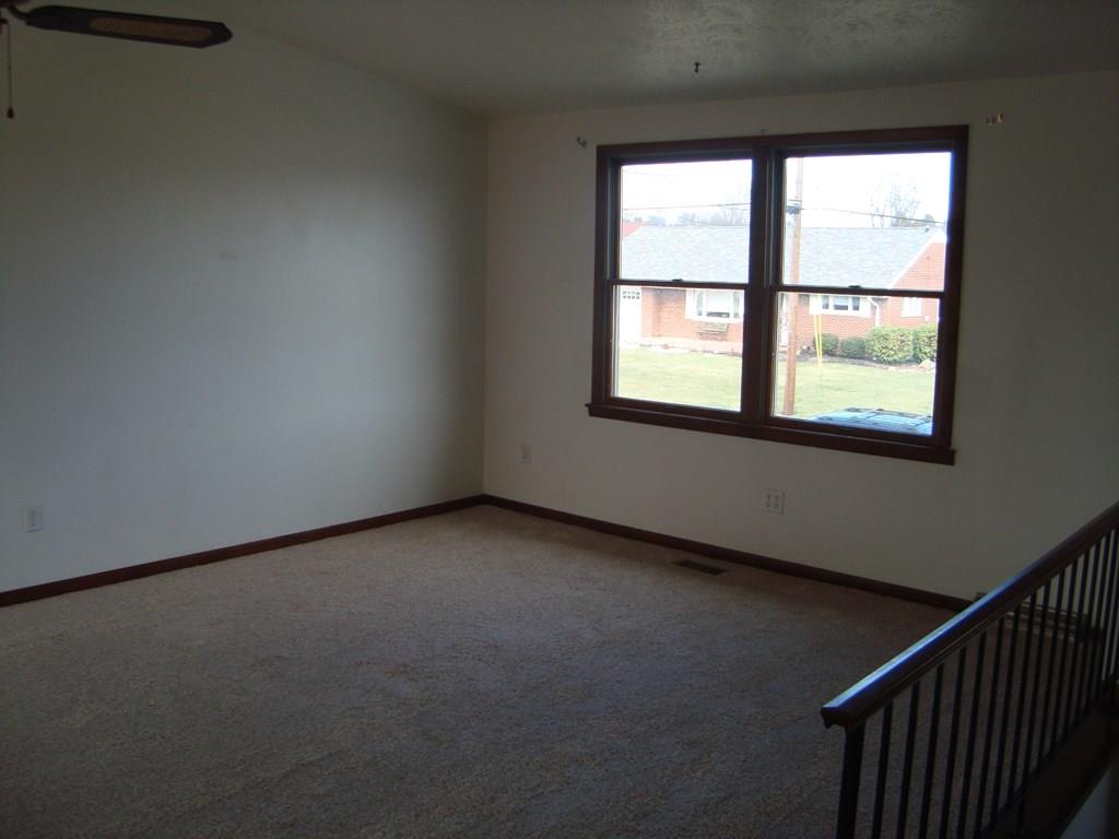 3000 Artfield Street Lower Burrell, PA 15068 - Photo 6 of 18 Living Room