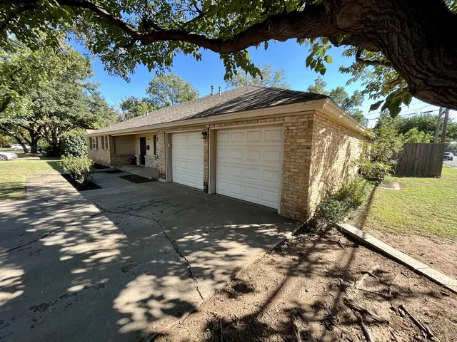 $3,100 | 3321 55th Street, Lubbock, TX 79413