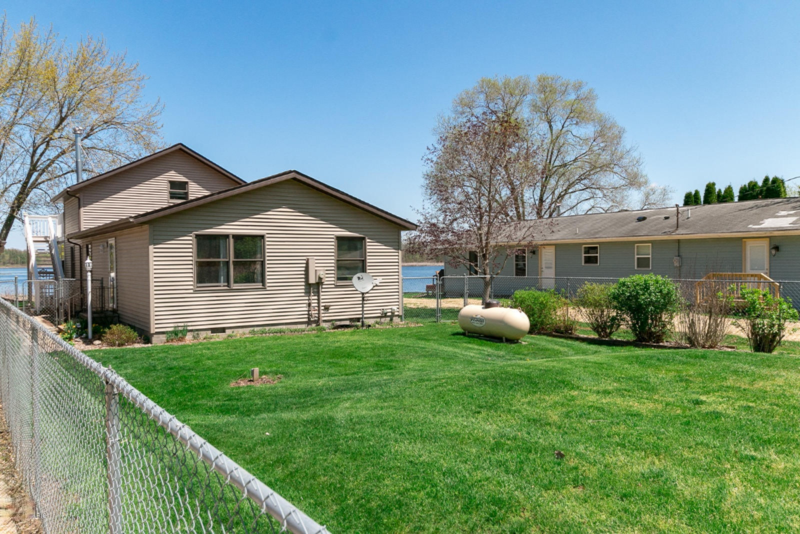 15932 West Saddlebag Lake Road Decatur, MI 49045 - Photo 1 of 28 15932 West Saddlebag Lake Road-26